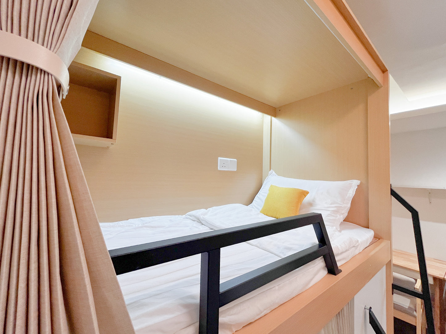 Dorms Comfort - Causeway Bay (per bed)
