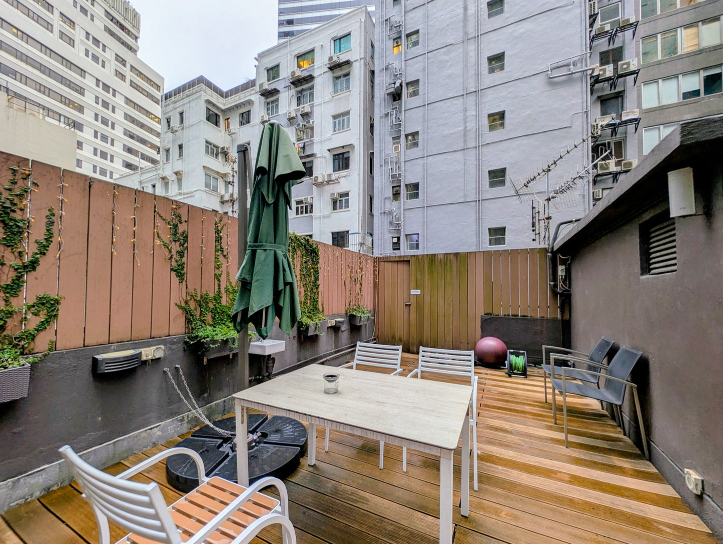 Dorms Elite - Causeway Bay